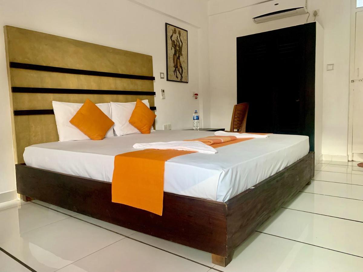 360 Beach Residence เนกอมโบ ภายนอก รูปภาพ